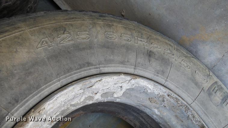 image for item DF3271 (8) tires and wheels