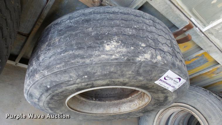 image for item DF3271 (8) tires and wheels