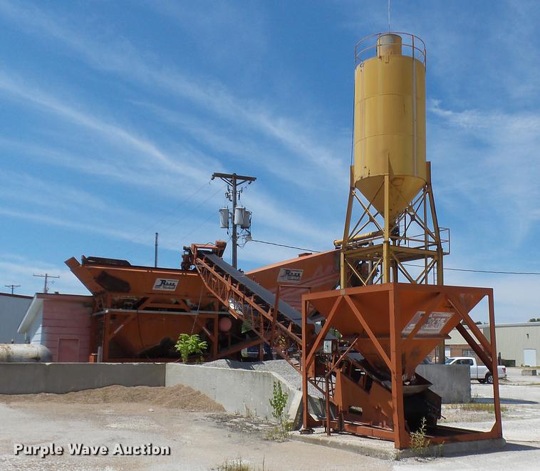 image for item DF3272 1979 Ross Rustler ready mix plant