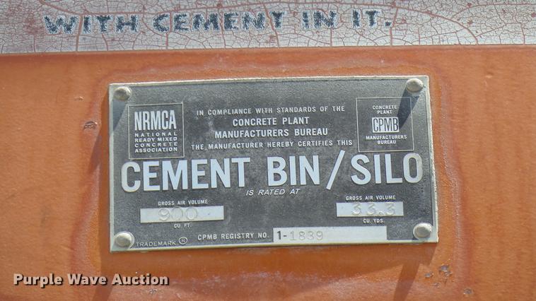 image for item DF3272 1979 Ross Rustler ready mix plant