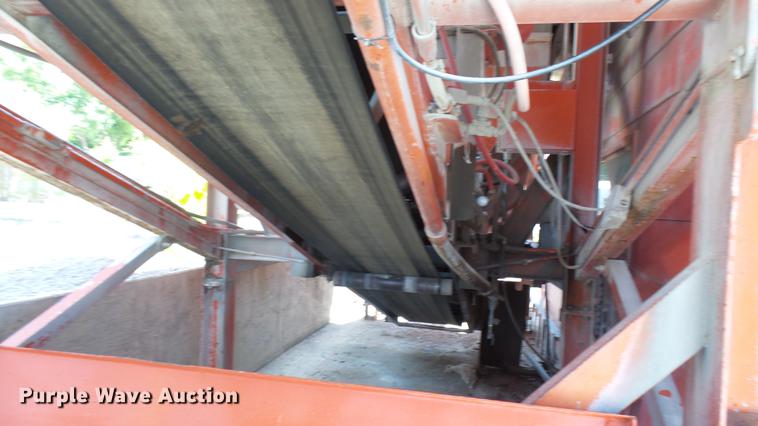 image for item DF3272 1979 Ross Rustler ready mix plant