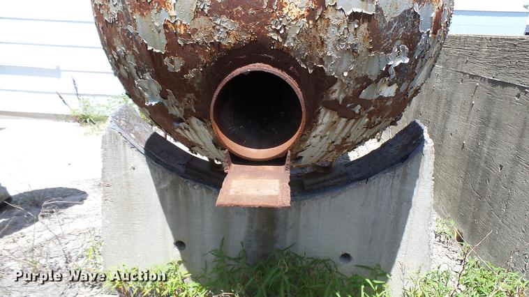 image for item DF3272 1979 Ross Rustler ready mix plant