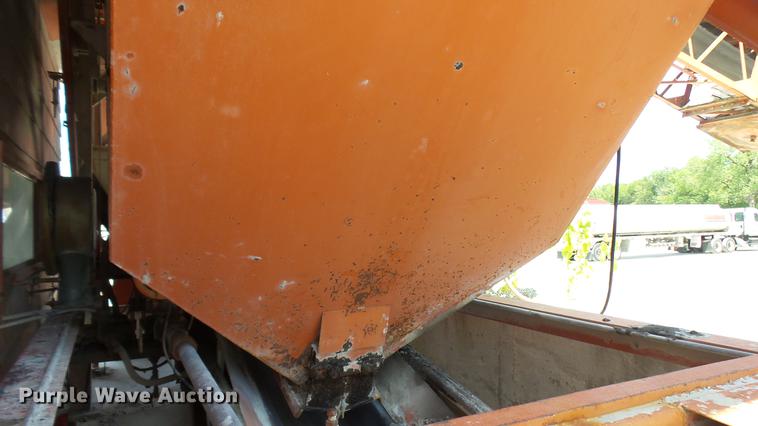 image for item DF3272 1979 Ross Rustler ready mix plant