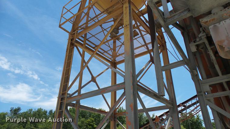 image for item DF3272 1979 Ross Rustler ready mix plant