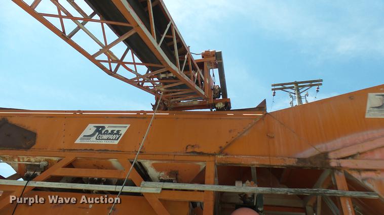 image for item DF3272 1979 Ross Rustler ready mix plant