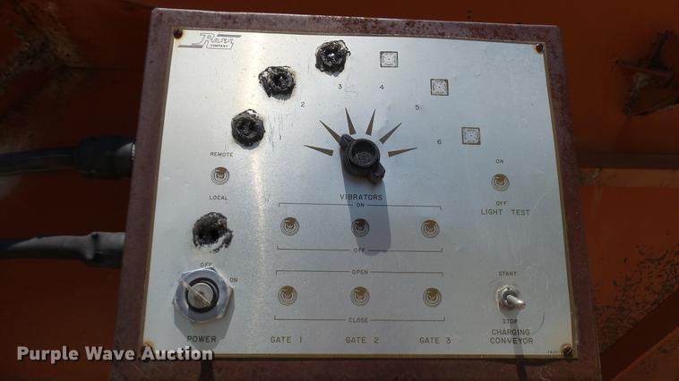 image for item DF3272 1979 Ross Rustler ready mix plant