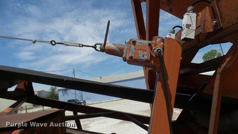 image for item DF3272 1979 Ross Rustler ready mix plant