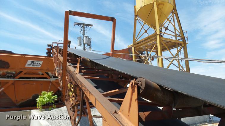 image for item DF3272 1979 Ross Rustler ready mix plant