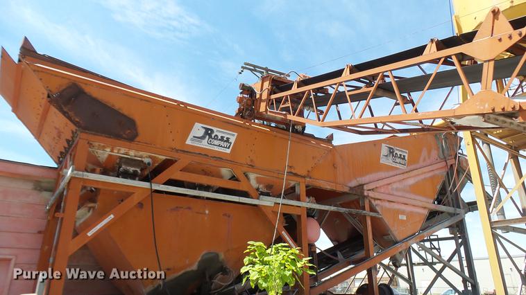image for item DF3272 1979 Ross Rustler ready mix plant