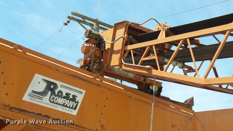 image for item DF3272 1979 Ross Rustler ready mix plant