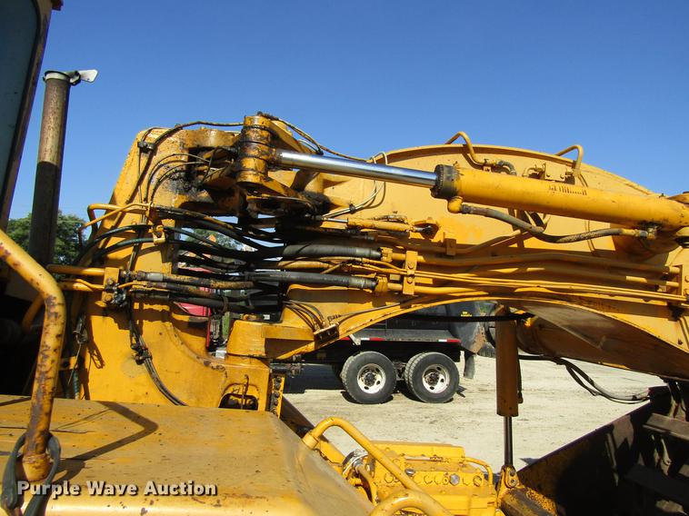 image for item DF3843 1986 John Deere 762A elevating scraper