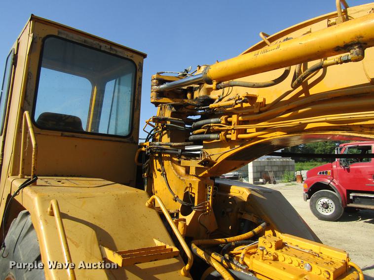 image for item DF3843 1986 John Deere 762A elevating scraper