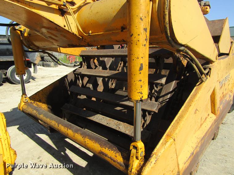 image for item DF3843 1986 John Deere 762A elevating scraper