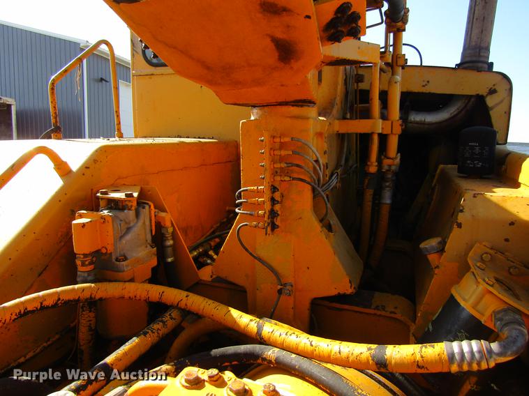 image for item DF3843 1986 John Deere 762A elevating scraper