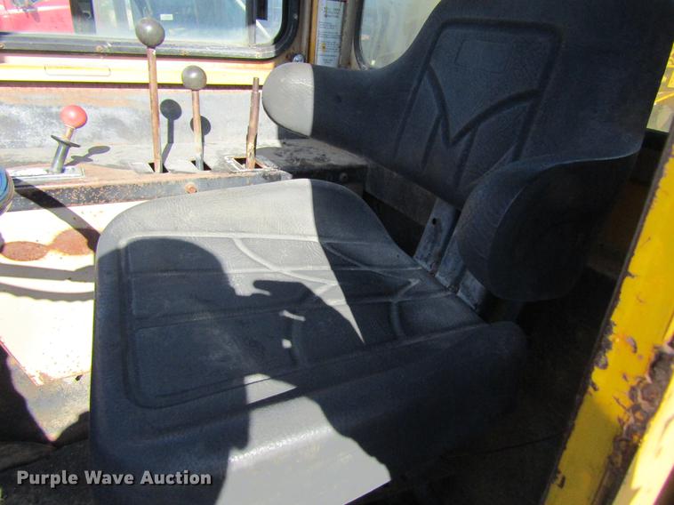 image for item DF3843 1986 John Deere 762A elevating scraper