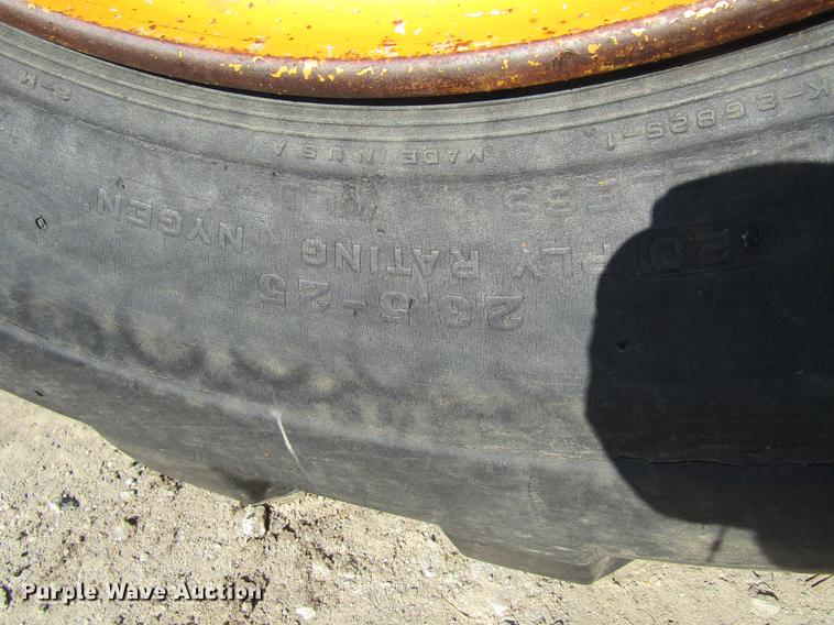 image for item DF3843 1986 John Deere 762A elevating scraper