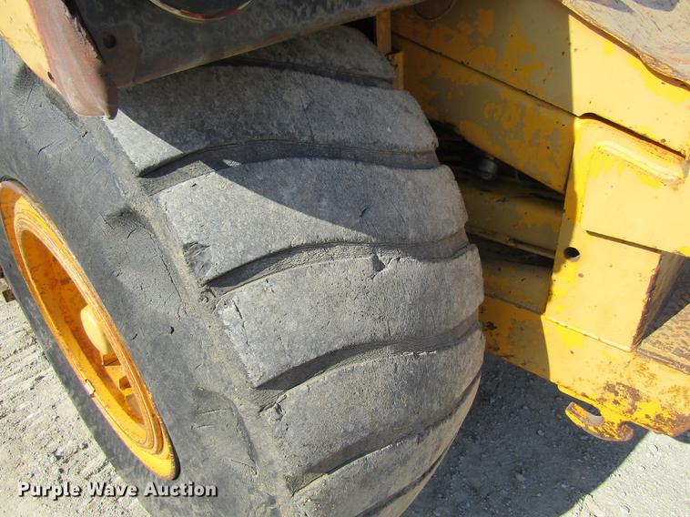 image for item DF3843 1986 John Deere 762A elevating scraper