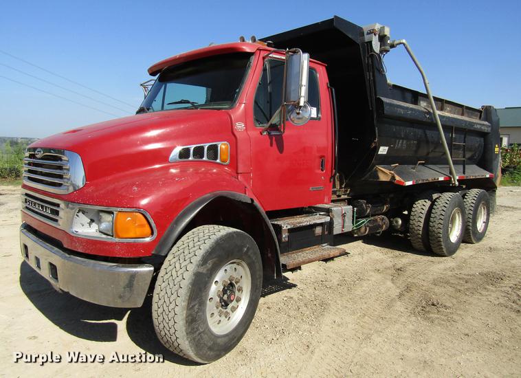 image for item DF3844 2001 Sterling Acterra M8500 dump truck