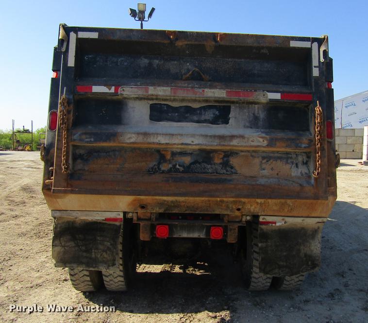 image for item DF3844 2001 Sterling Acterra M8500 dump truck