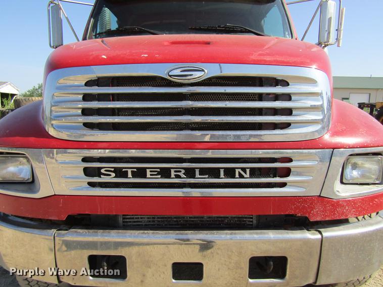 image for item DF3844 2001 Sterling Acterra M8500 dump truck
