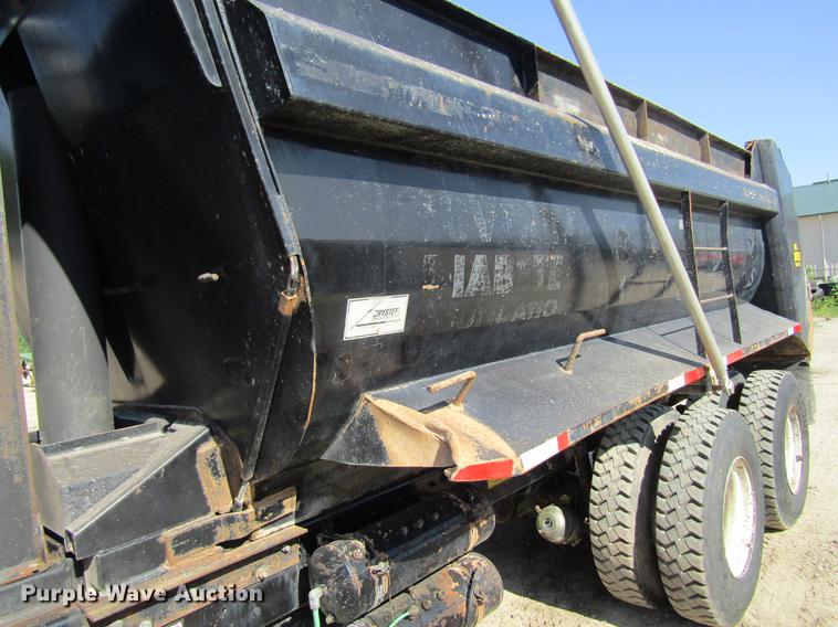 image for item DF3844 2001 Sterling Acterra M8500 dump truck