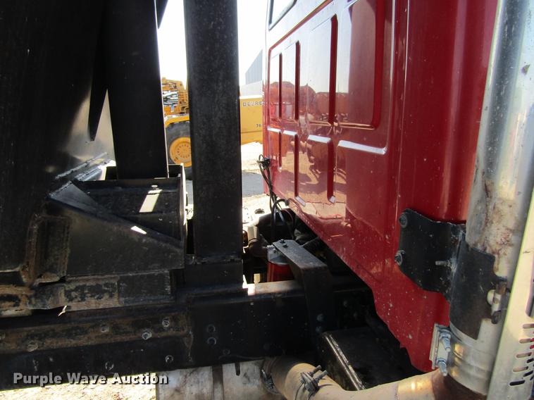 image for item DF3844 2001 Sterling Acterra M8500 dump truck