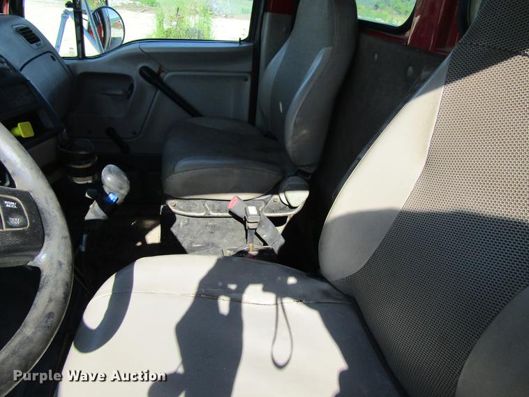 image for item DF3844 2001 Sterling Acterra M8500 dump truck