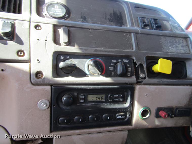 image for item DF3844 2001 Sterling Acterra M8500 dump truck