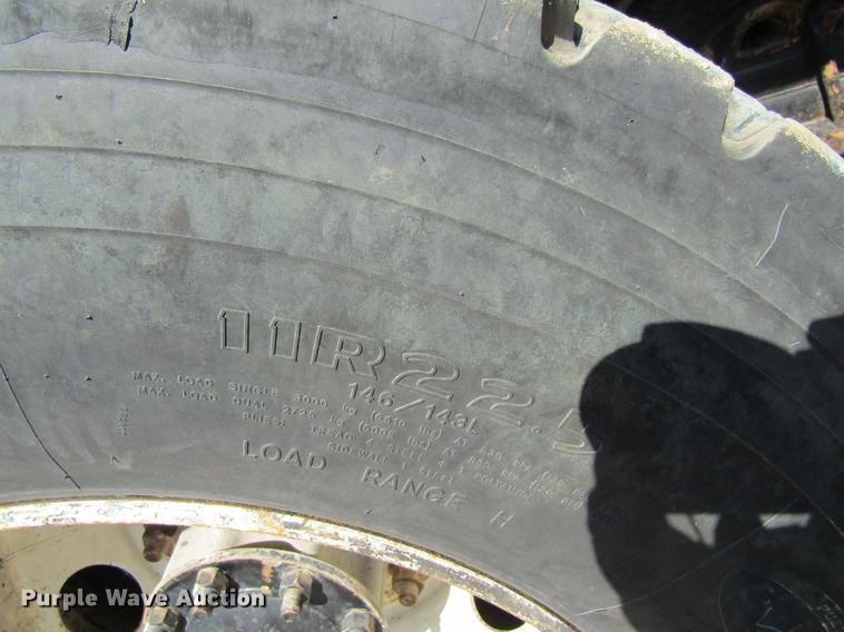 image for item DF3844 2001 Sterling Acterra M8500 dump truck