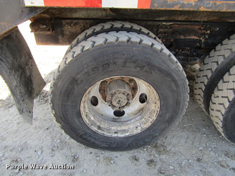 image for item DF3844 2001 Sterling Acterra M8500 dump truck