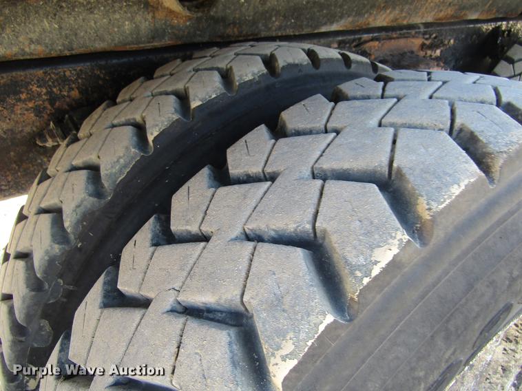 image for item DF3844 2001 Sterling Acterra M8500 dump truck