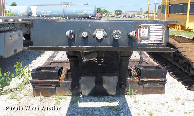 image for item DF4302 1986 Trail King 1500-3960 low boy equipment trailer