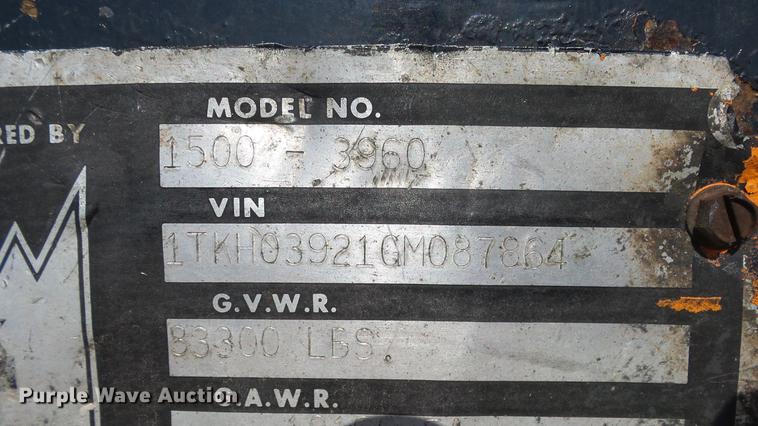 image for item DF4302 1986 Trail King 1500-3960 low boy equipment trailer