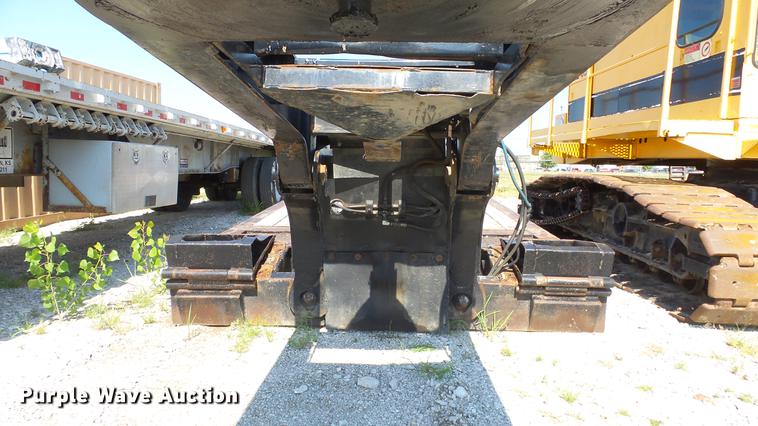 image for item DF4302 1986 Trail King 1500-3960 low boy equipment trailer