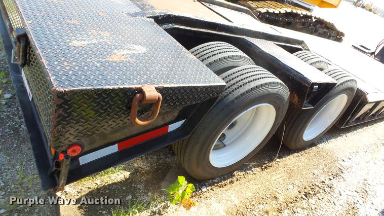 image for item DF4302 1986 Trail King 1500-3960 low boy equipment trailer
