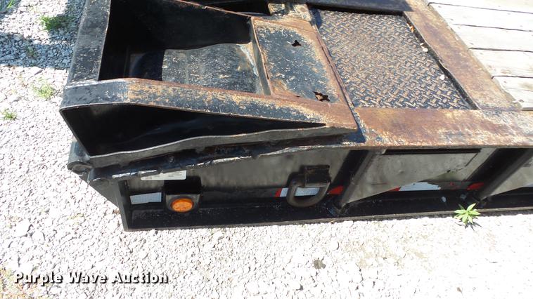 image for item DF4302 1986 Trail King 1500-3960 low boy equipment trailer