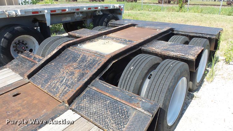 image for item DF4302 1986 Trail King 1500-3960 low boy equipment trailer
