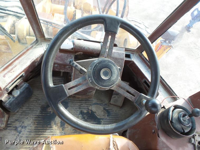 image for item DV9406 Case 621 wheel loader