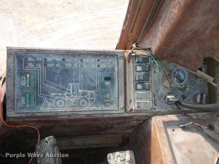 image for item DV9406 Case 621 wheel loader