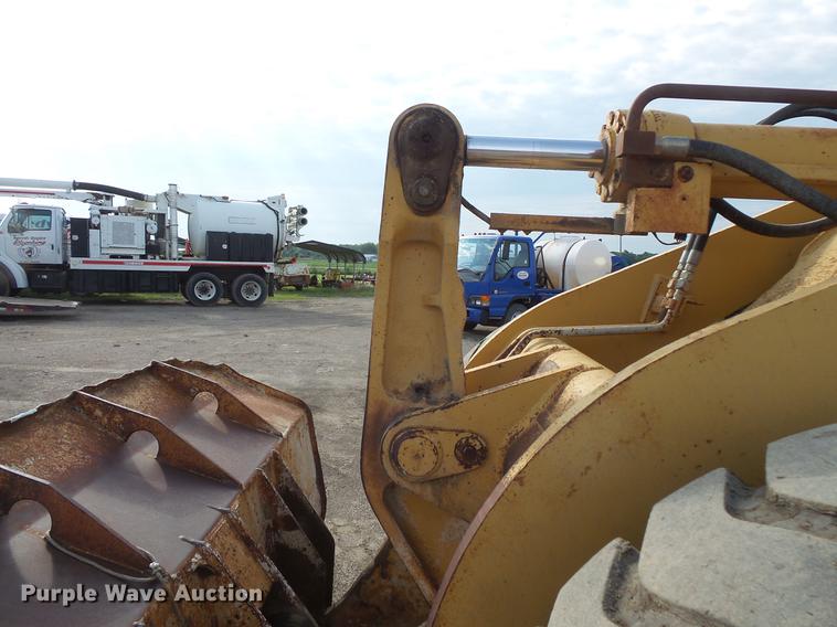 image for item DV9406 Case 621 wheel loader