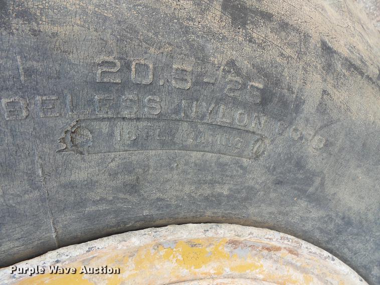 image for item DV9406 Case 621 wheel loader