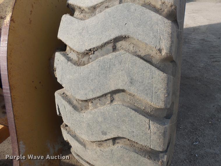 image for item DV9406 Case 621 wheel loader