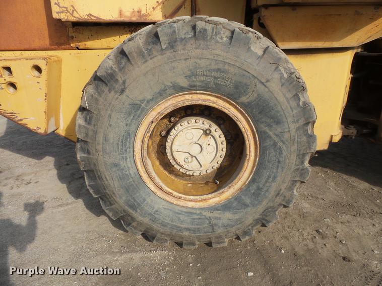 image for item DV9406 Case 621 wheel loader