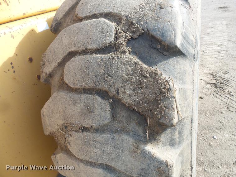 image for item DV9406 Case 621 wheel loader
