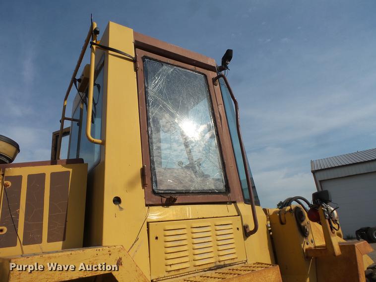 image for item DV9406 Case 621 wheel loader