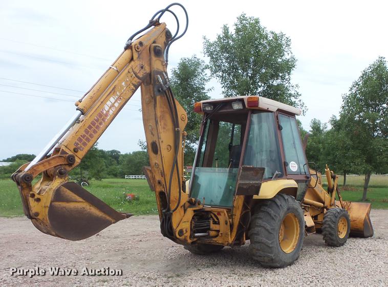 image for item DV9416 1988 Case 580K backhoe