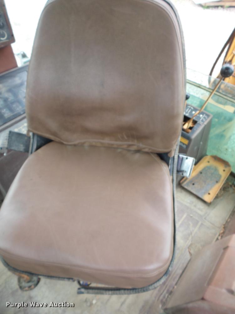 image for item DV9416 1988 Case 580K backhoe