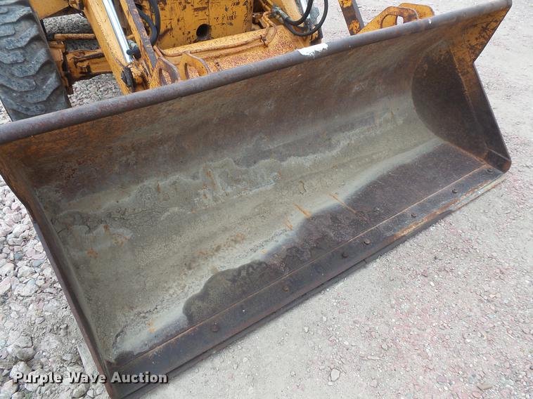 image for item DV9416 1988 Case 580K backhoe