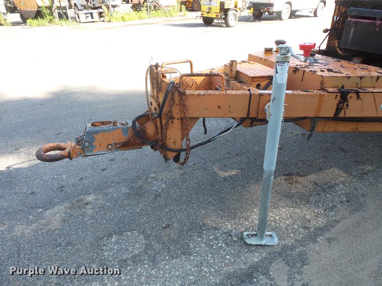 image for item DV9487 Crack seal trailers