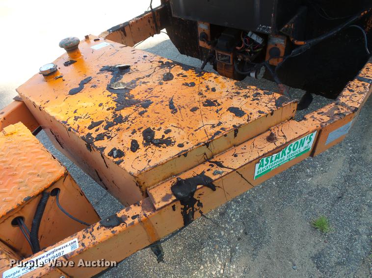 image for item DV9487 Crack seal trailers